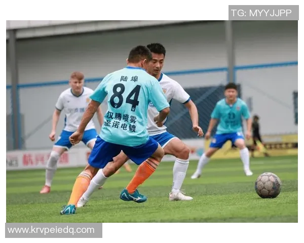 广州排球队以79分领跑杯赛积分榜展现强劲实力