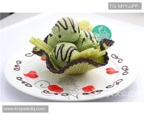 足球明星携手冰淇淋品牌共创夏日清凉盛宴引领时尚潮流